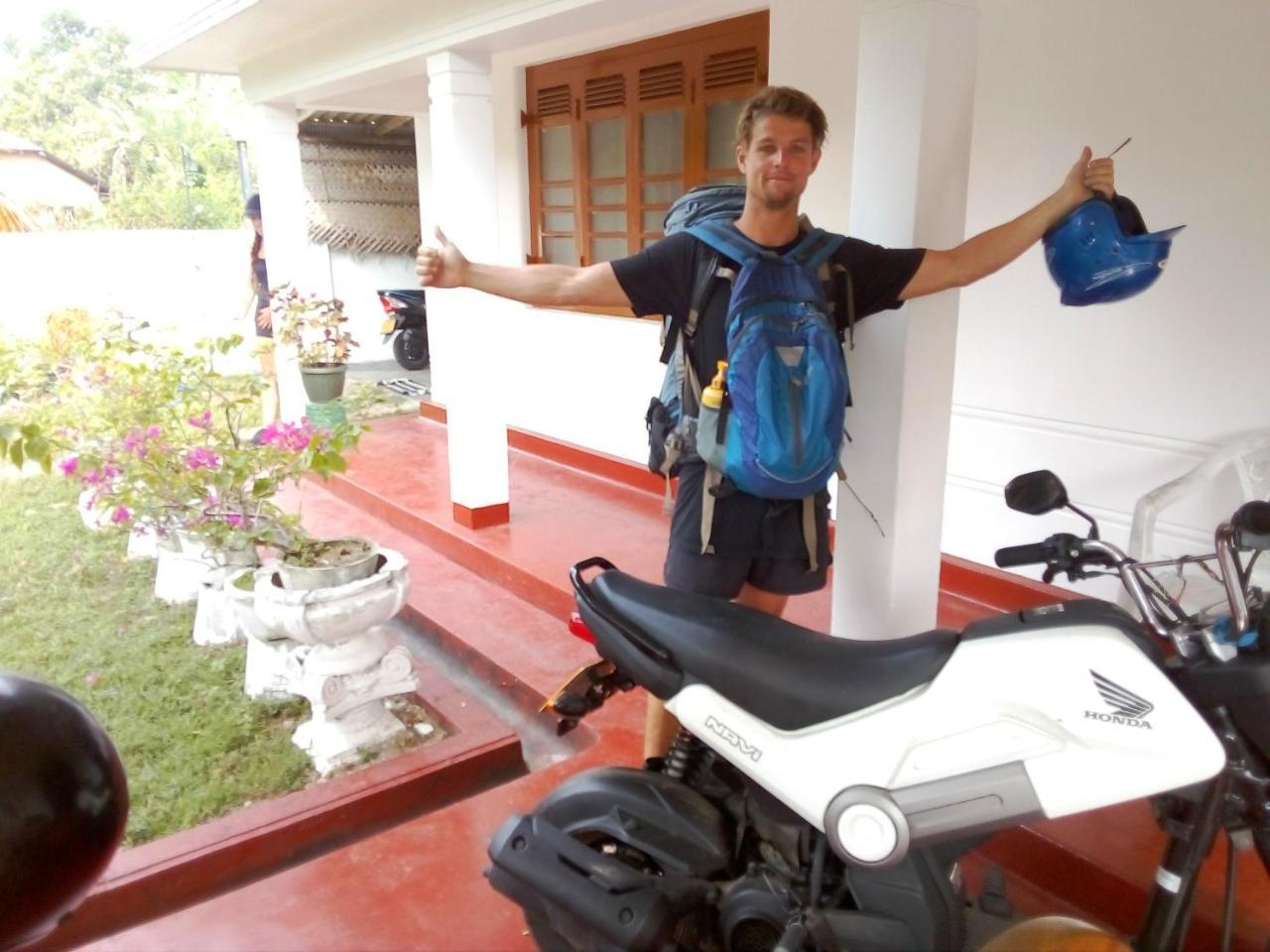 Ocean Edge Villa Midigama East Ngoại thất bức ảnh